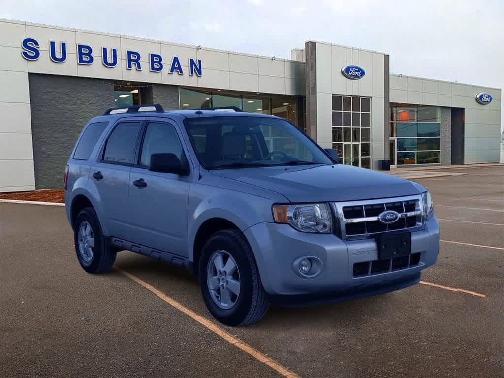 2011 Ford Escape XLT 2