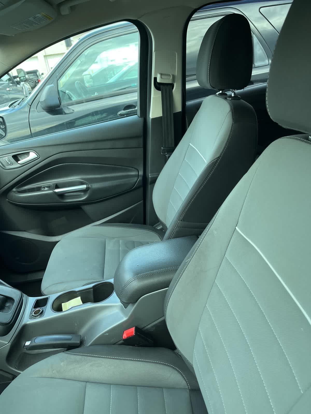 2015 Ford Escape SE 8