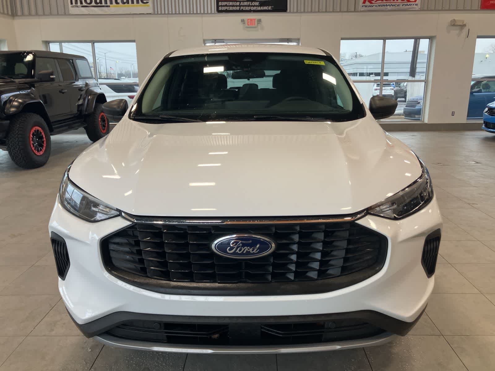 View vehicle photo 2