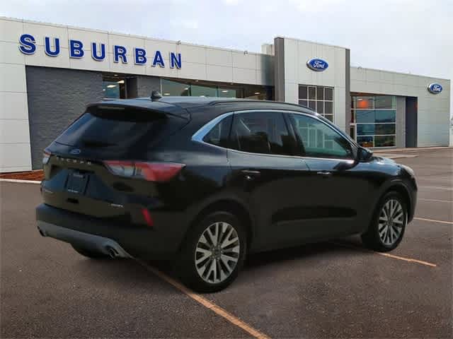 2022 Ford Escape Titanium 8