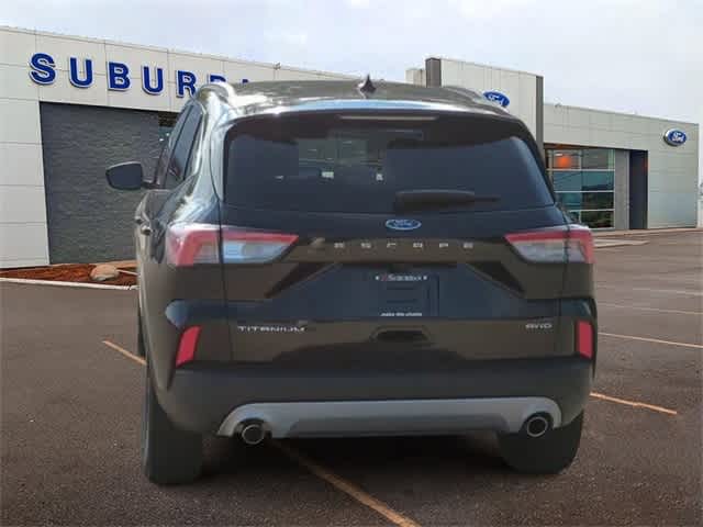 2022 Ford Escape Titanium 7