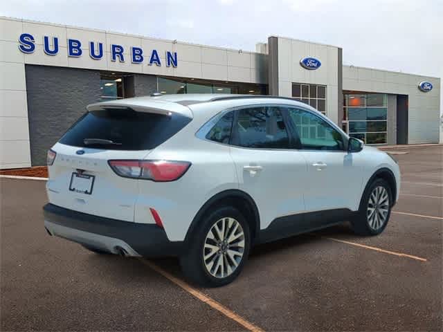 2022 Ford Escape Titanium 8