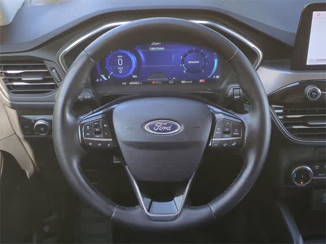 2022 Ford Escape Titanium 22