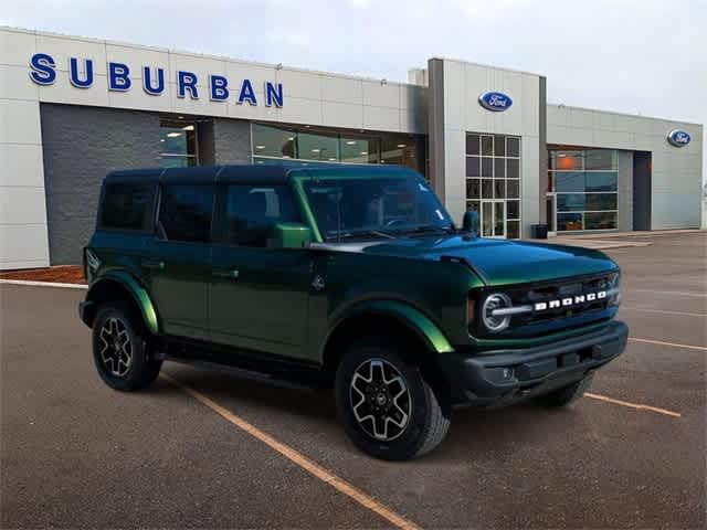 2023 Ford Bronco Outer Banks 2