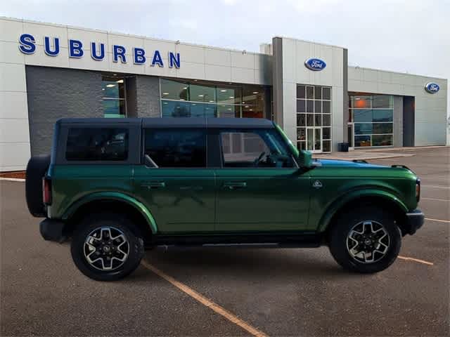 2023 Ford Bronco Outer Banks 9