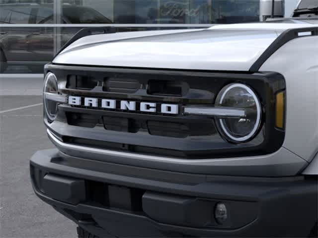 2024 Ford Bronco Outer Banks 19