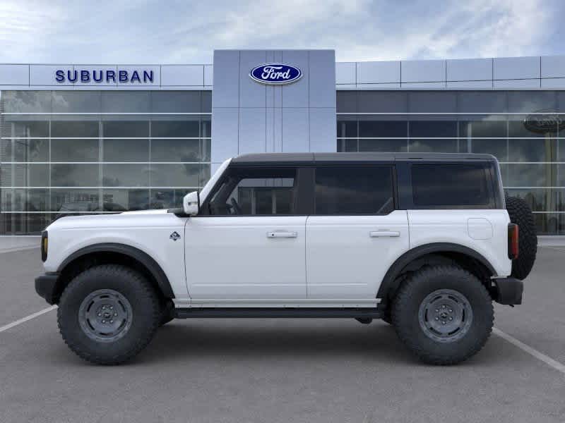 2024 Ford Bronco Outer Banks 3