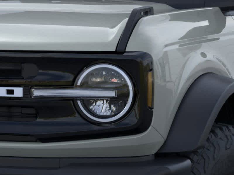 2024 Ford Bronco Outer Banks 20