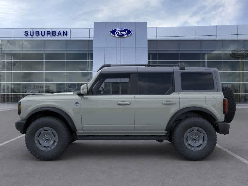 2024 Ford Bronco Outer Banks 3