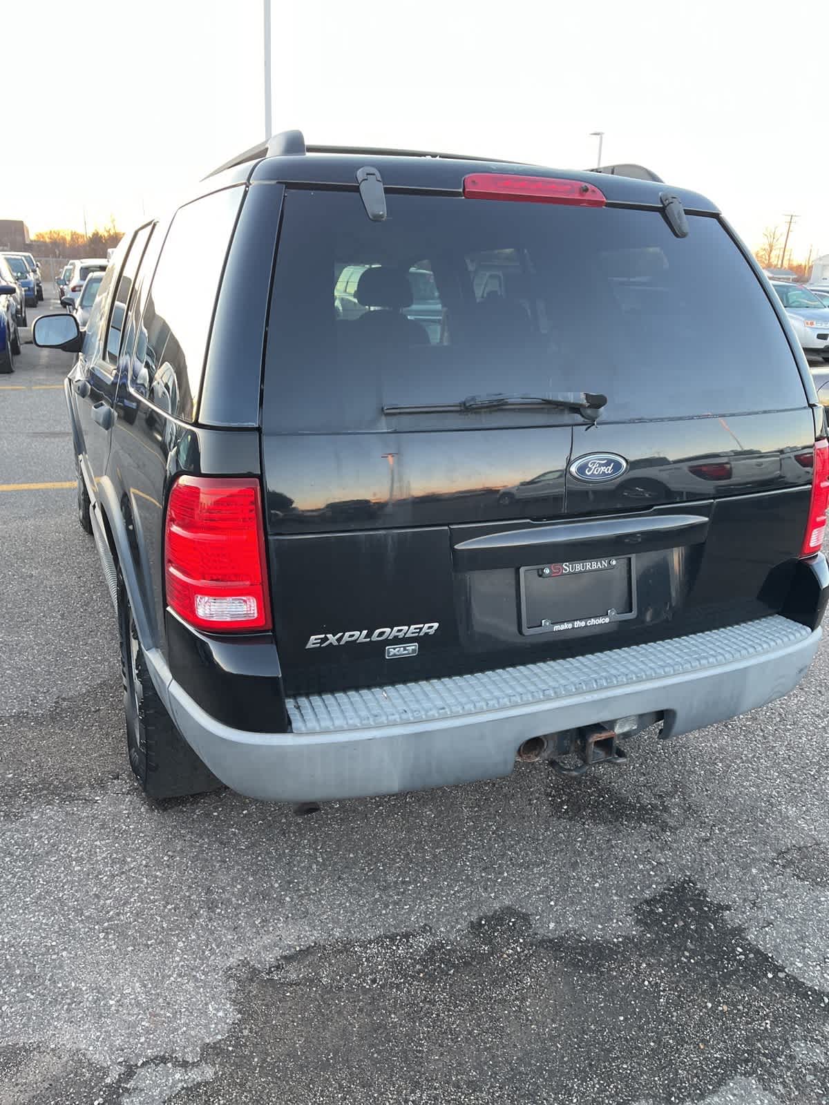 2003 Ford Explorer XLT 2