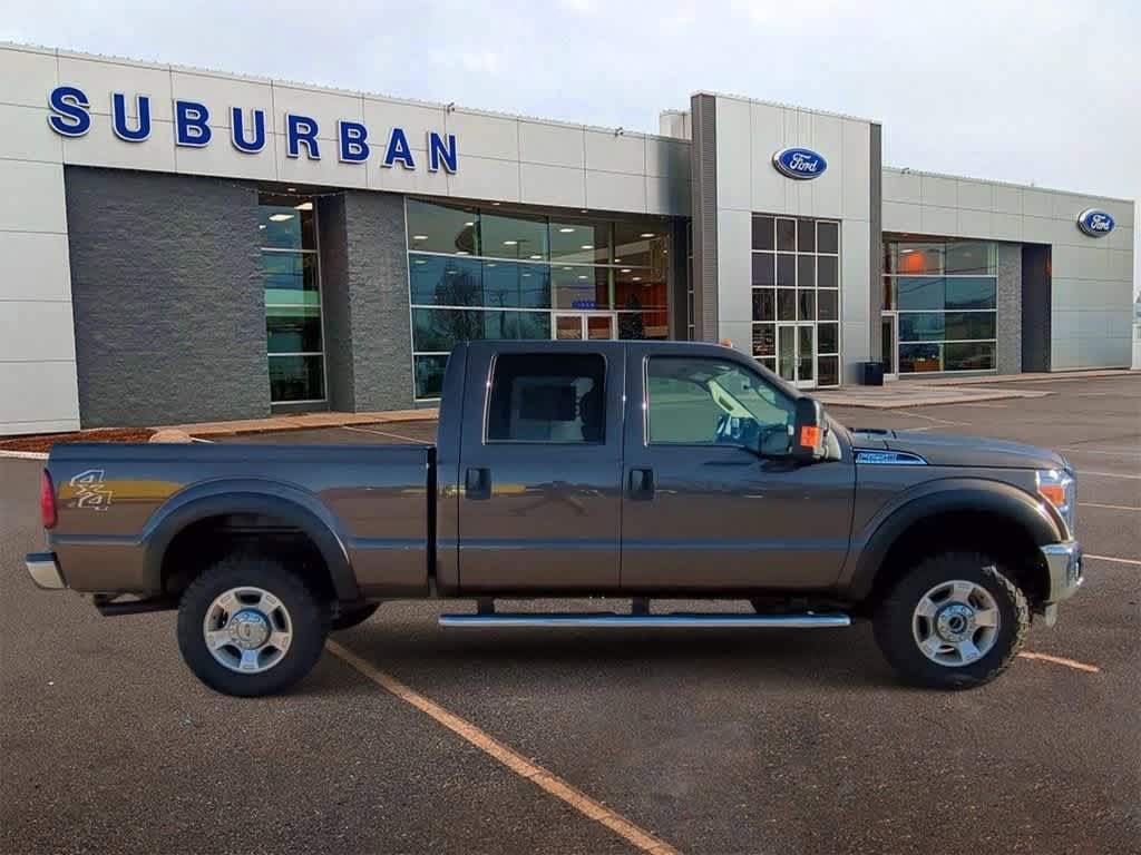 2016 Ford Super Duty F-250 SRW XLT 4WD Crew Cab 156 9