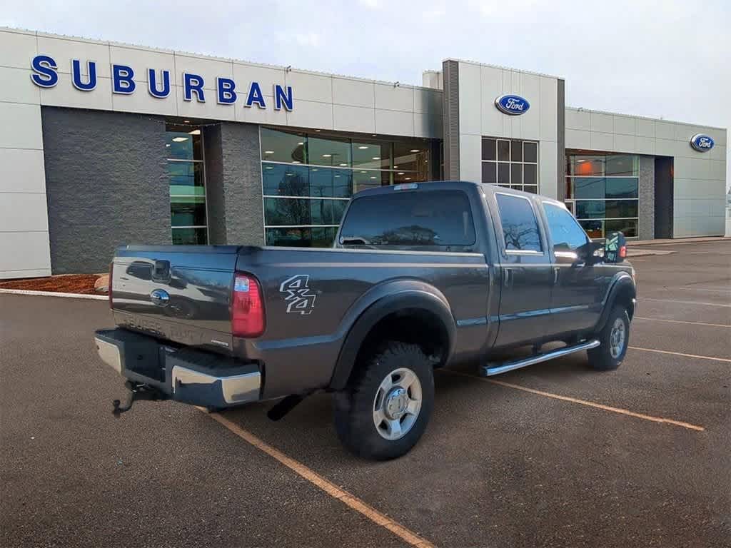 2016 Ford Super Duty F-250 SRW XLT 4WD Crew Cab 156 8