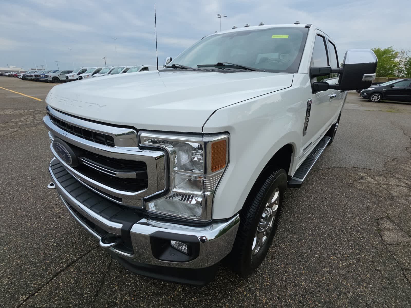 2022 Ford Super Duty F-350 SRW LARIAT