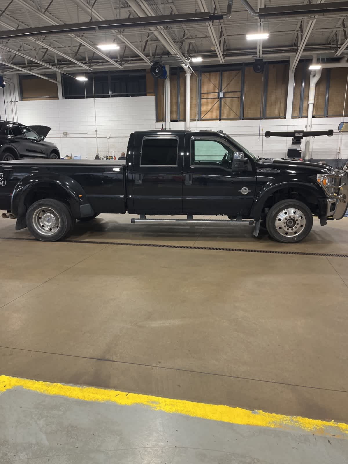 2016 Ford Super Duty F-450 DRW XLT 4WD Crew Cab 172 5