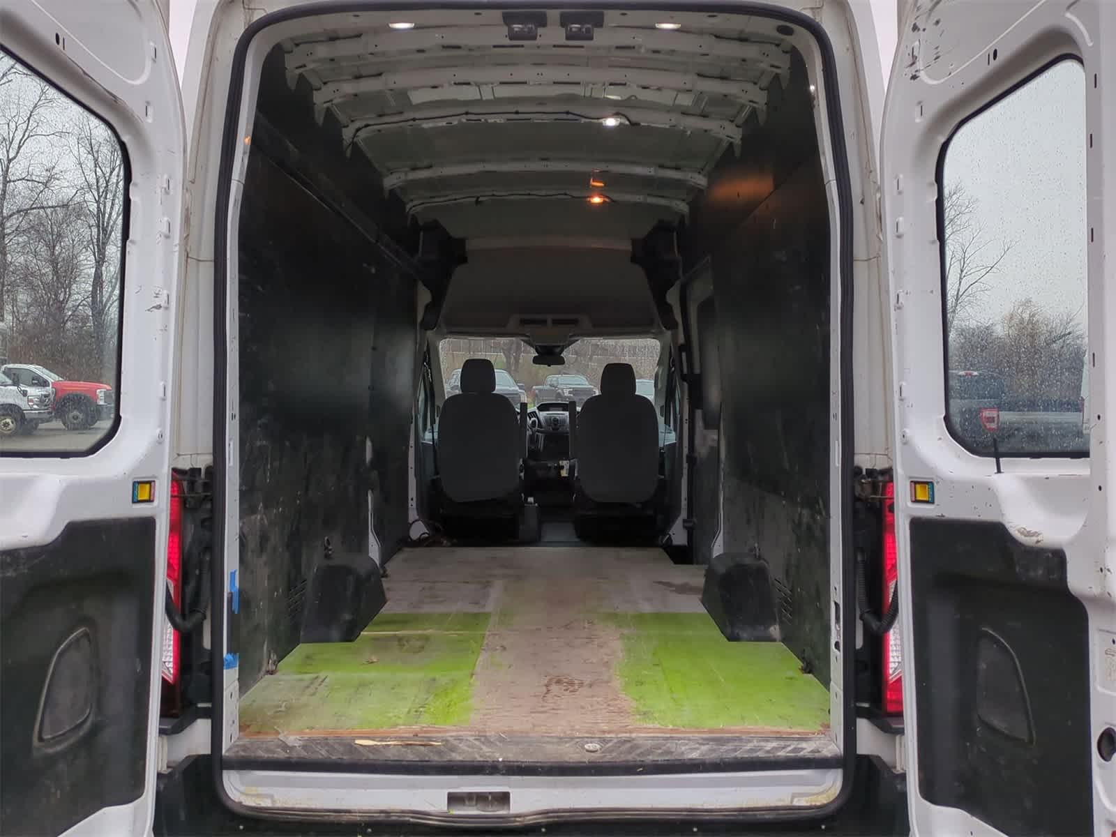 2015 Ford Transit  27