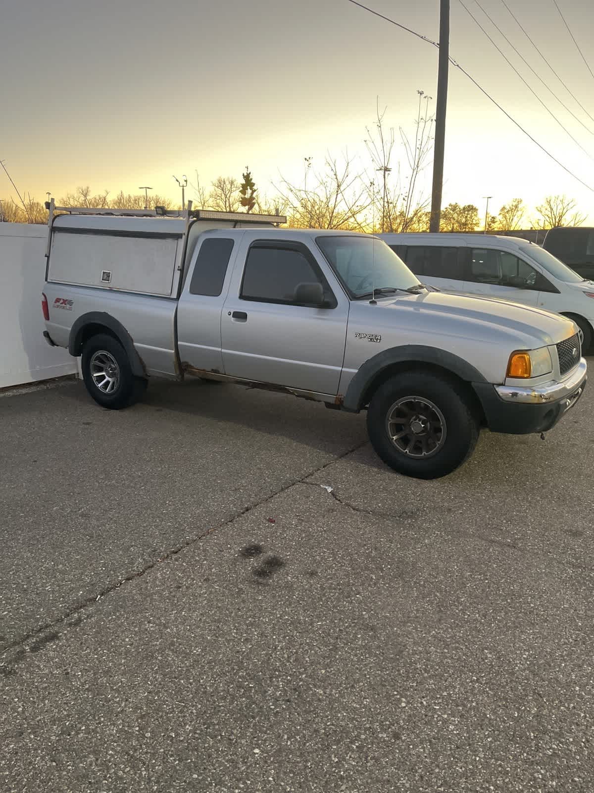 2003 Ford Ranger XLT 4dr Supercab 4.0L 4WD 8