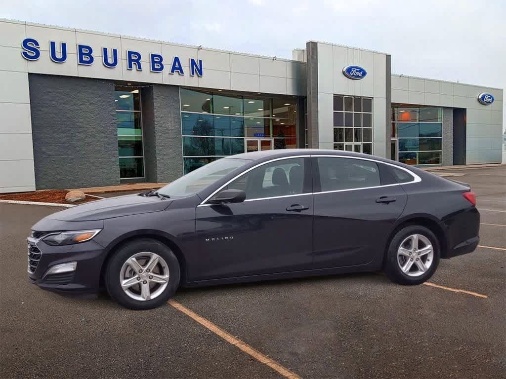 2022 Chevrolet Malibu LS 4