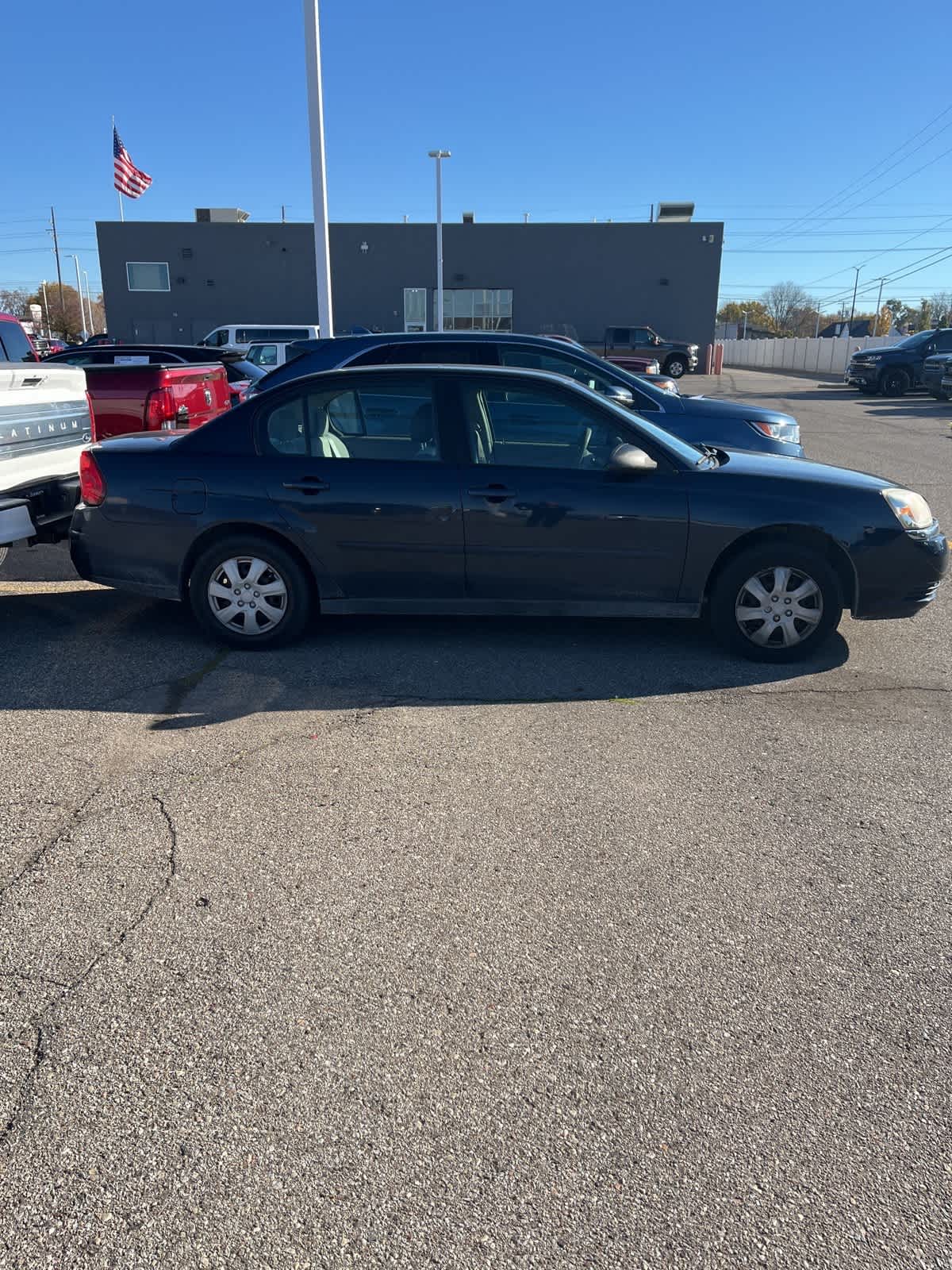 2005 Chevrolet Malibu Base 5