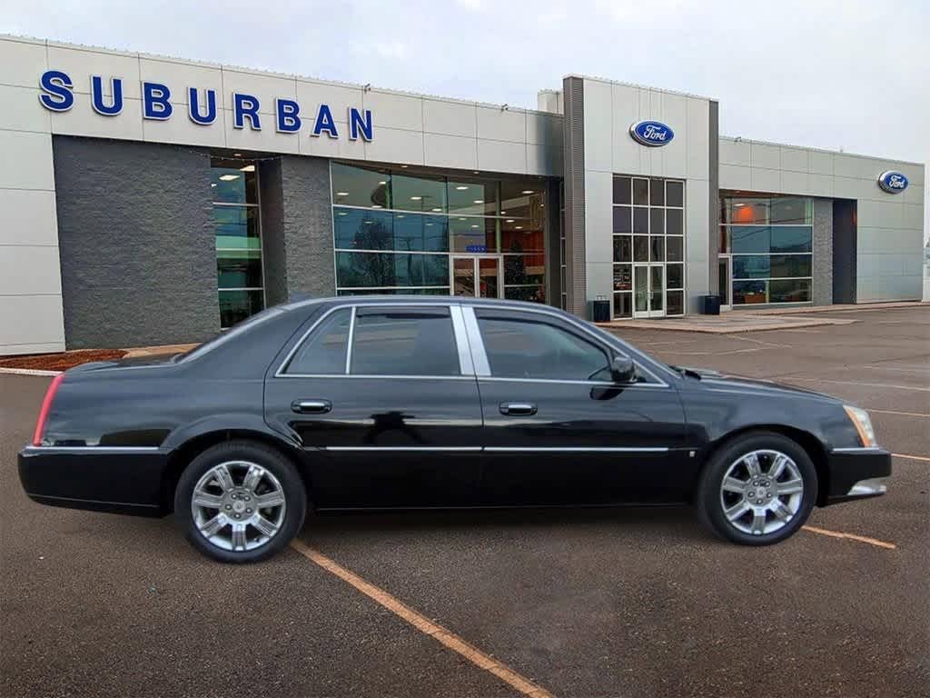 2010 Cadillac DTS w/1SE 9