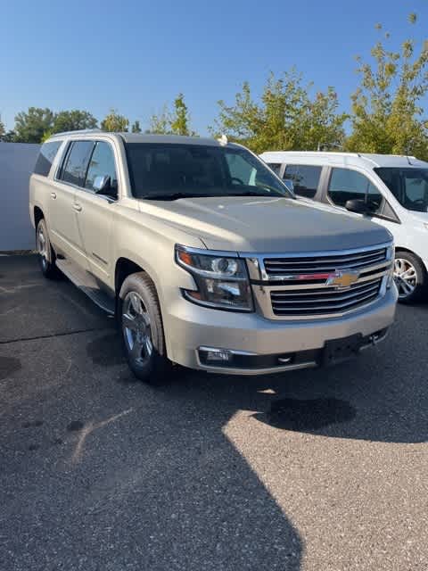 2017 Chevrolet Suburban Premier 8