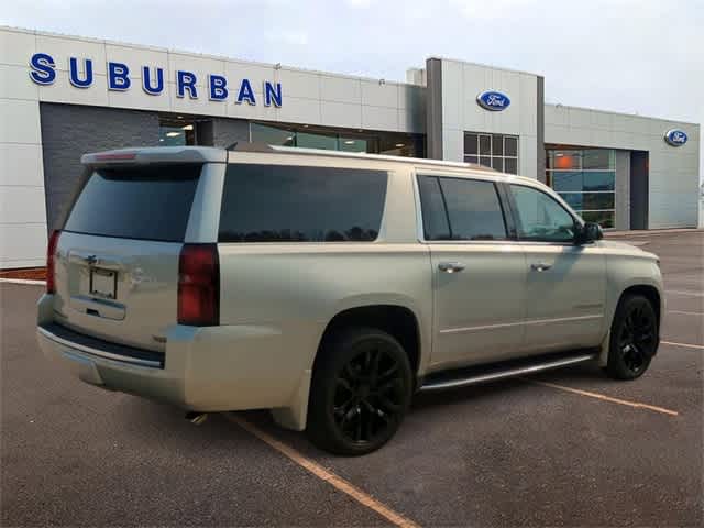 2017 Chevrolet Suburban Premier 8