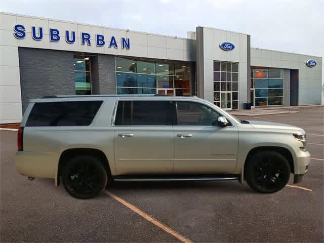 2017 Chevrolet Suburban Premier 9