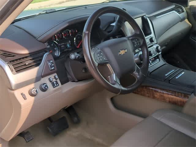 2017 Chevrolet Suburban Premier 10