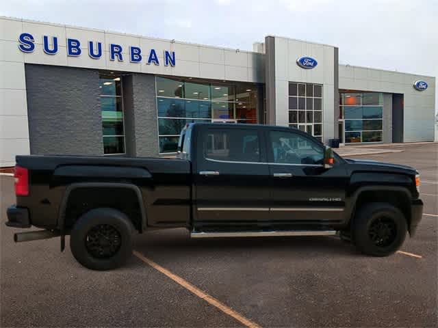 2016 GMC Sierra 2500HD Denali 4WD Crew Cab 153.7 9