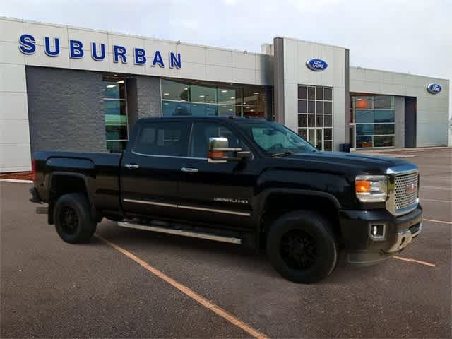 2016 GMC Sierra 2500HD Denali 4WD Crew Cab 153.7 2