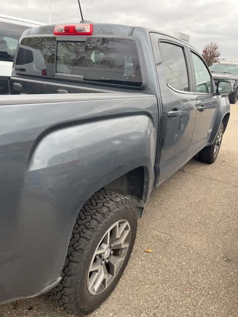 2016 GMC Canyon 4WD SLE Crew Cab 128.3 6