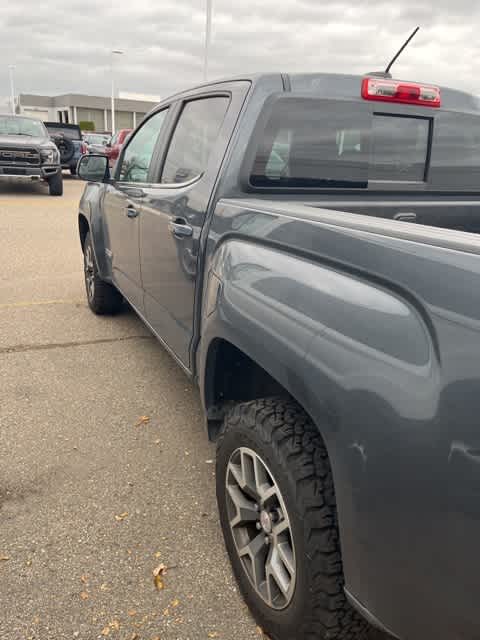 2016 GMC Canyon 4WD SLE Crew Cab 128.3 4