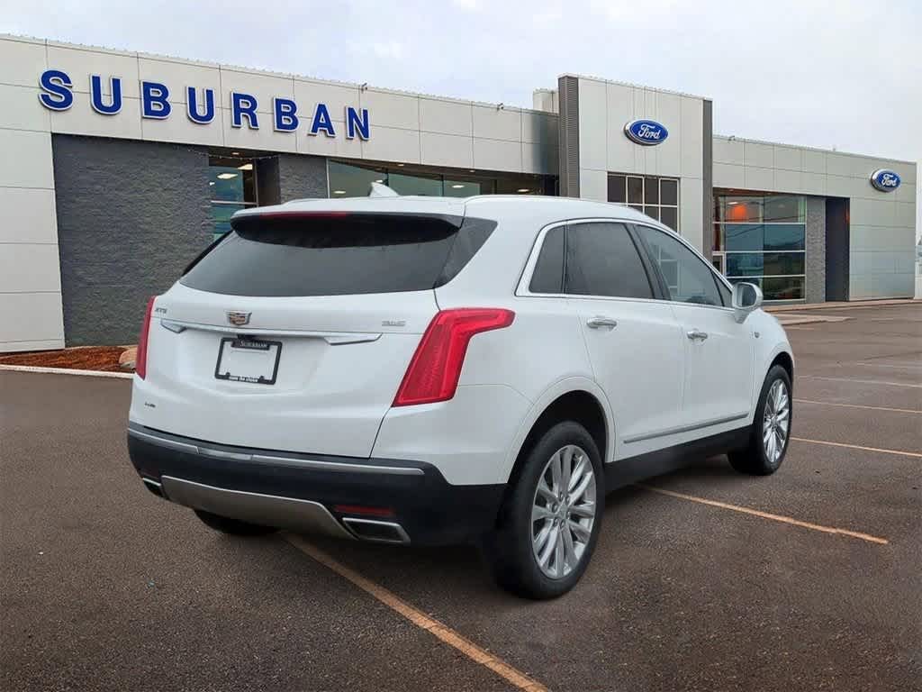 2017 Cadillac XT5 Platinum AWD 8