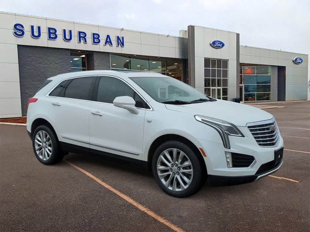 2017 Cadillac XT5 Platinum AWD 2