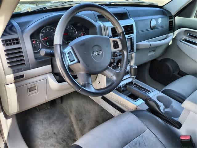 2008 Jeep Liberty Limited 10