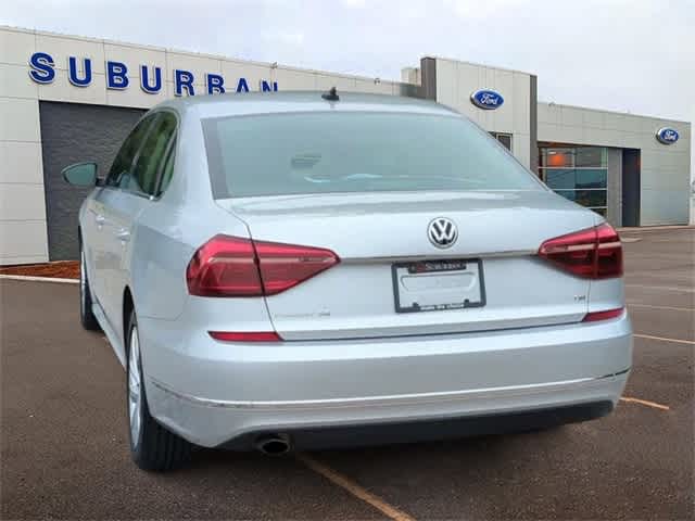 2018 Volkswagen Passat 2.0T SE 7