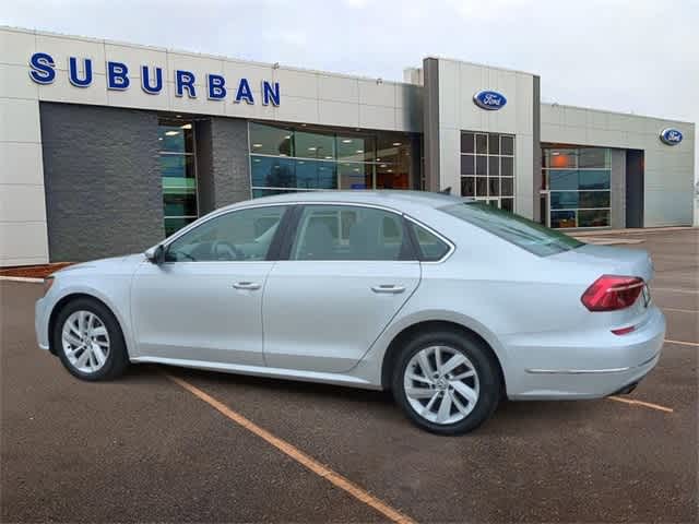 2018 Volkswagen Passat 2.0T SE 6