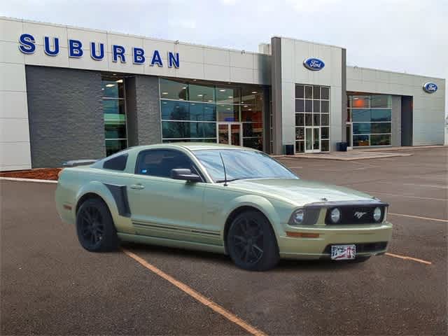2005 Ford Mustang GT DELUXE 7