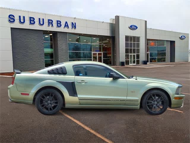 2005 Ford Mustang GT DELUXE 6
