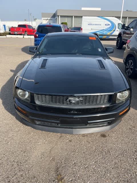 2008 Ford Mustang Deluxe 9