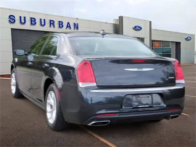 2015 Chrysler 300 Limited 7