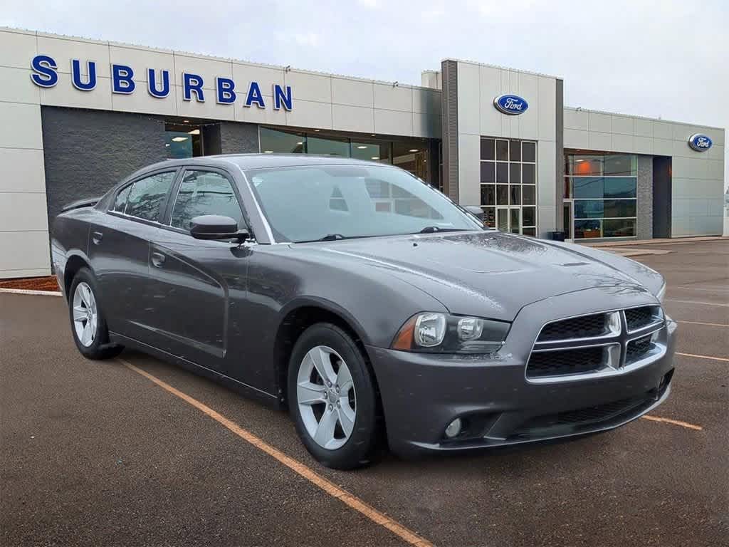 2013 Dodge Charger SXT 2