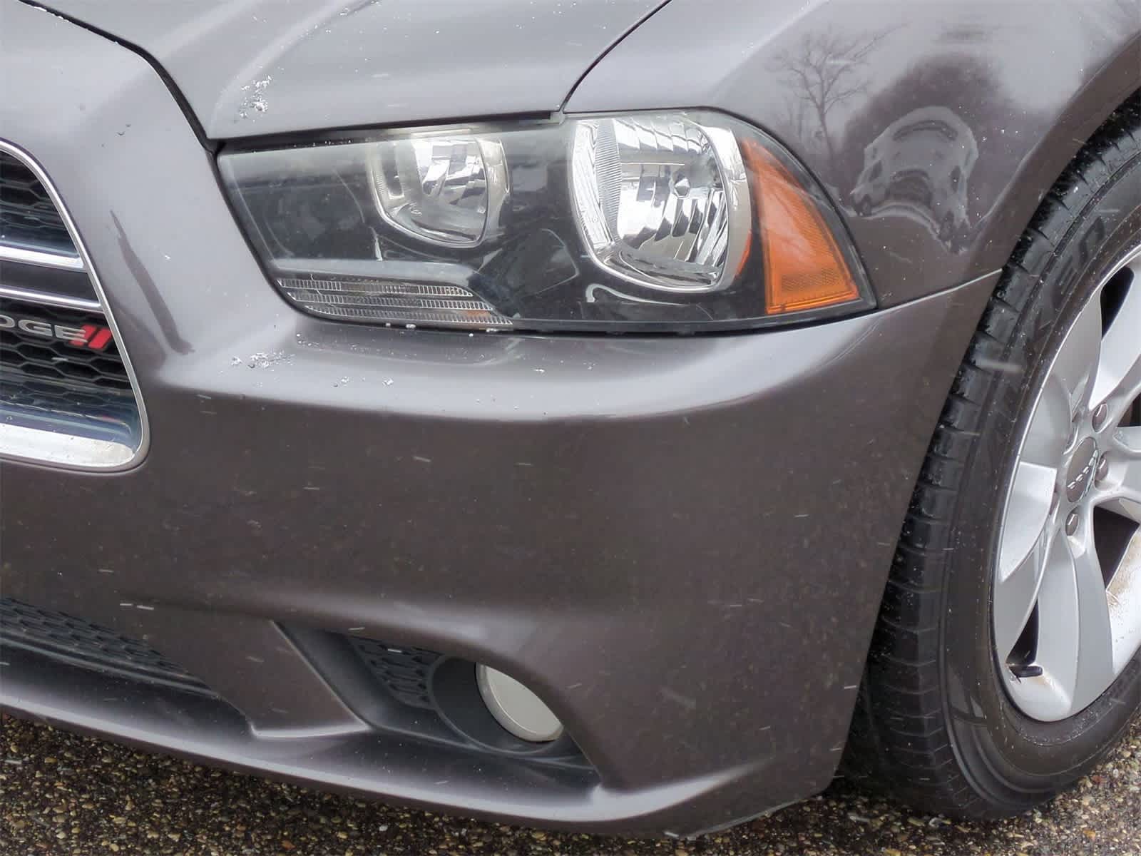 2013 Dodge Charger SXT 11