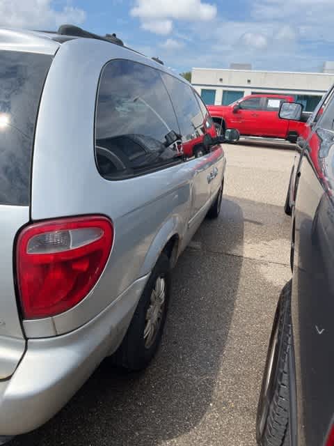 2005 Chrysler Town & Country Touring 6