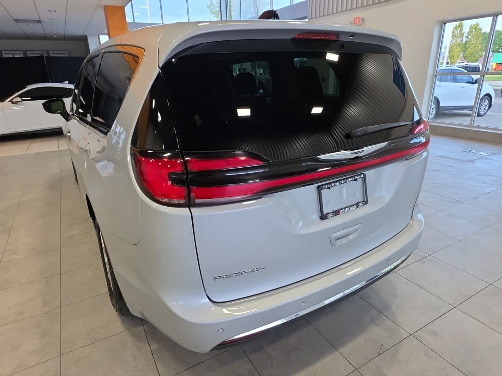 2024 Chrysler Pacifica