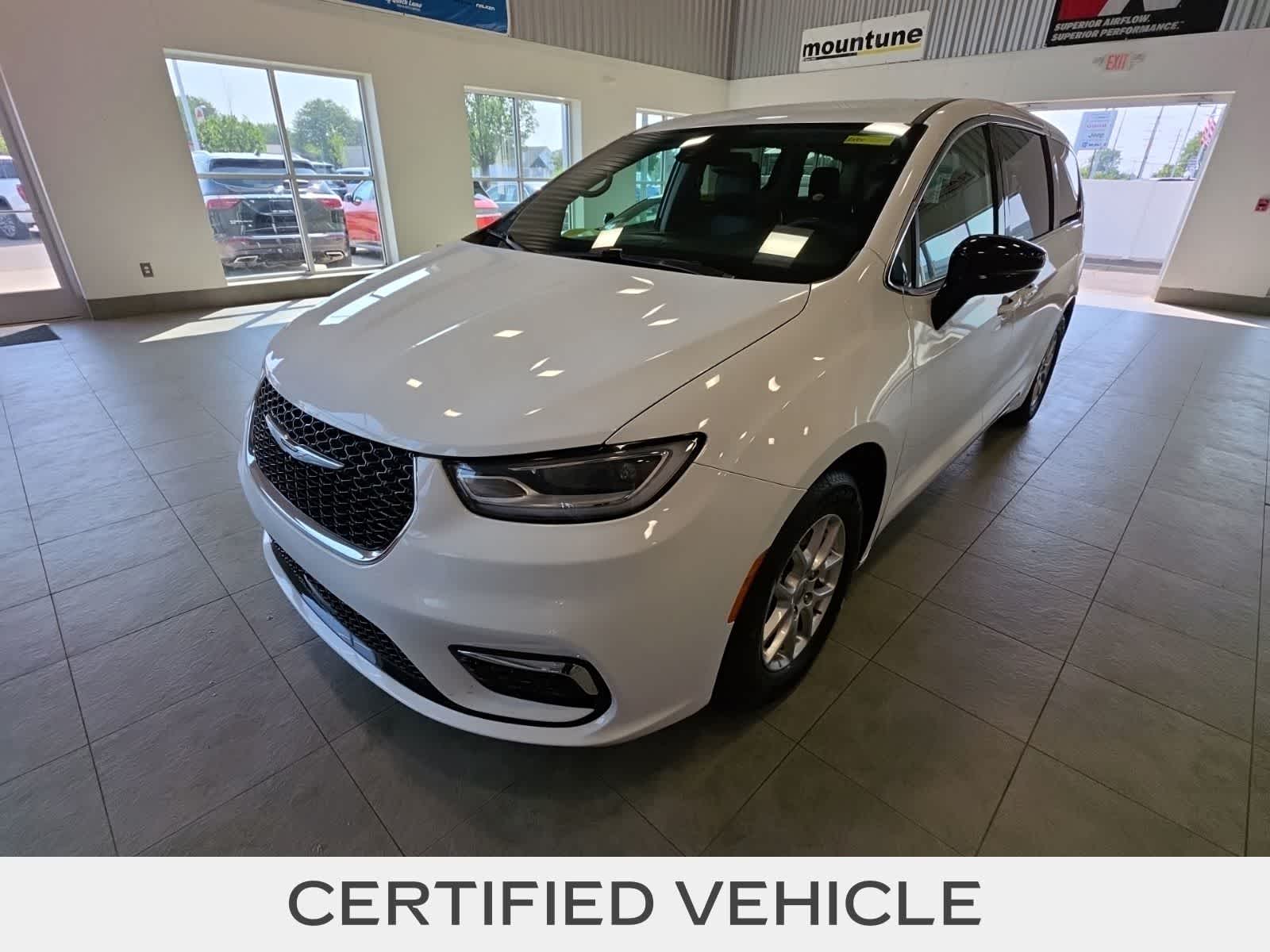 2024 Chrysler Pacifica