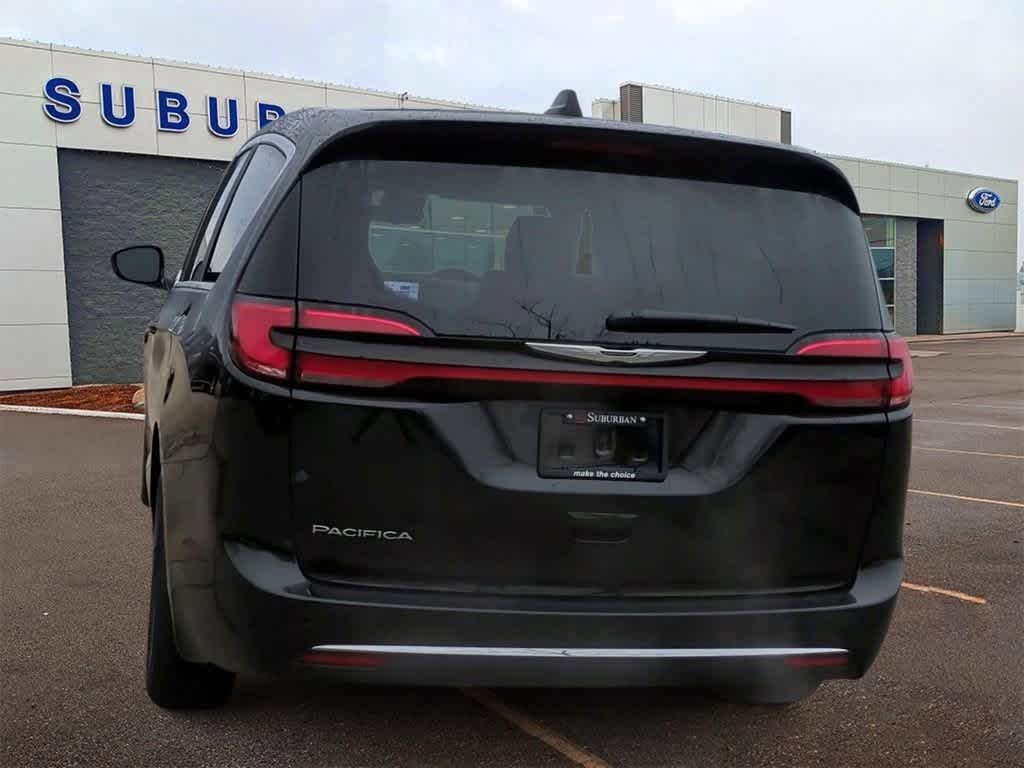 2024 Chrysler Pacifica Touring L 7