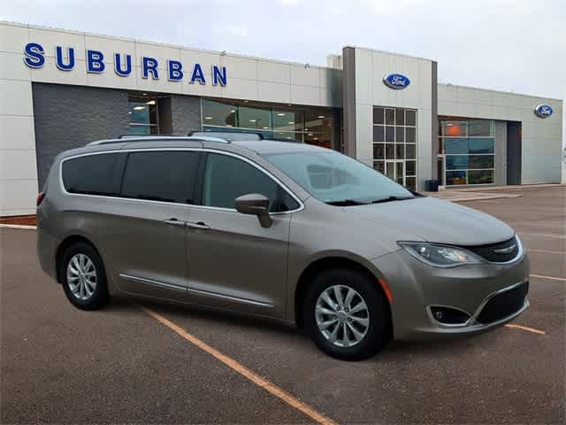 2018 Chrysler Pacifica Touring L Plus 2