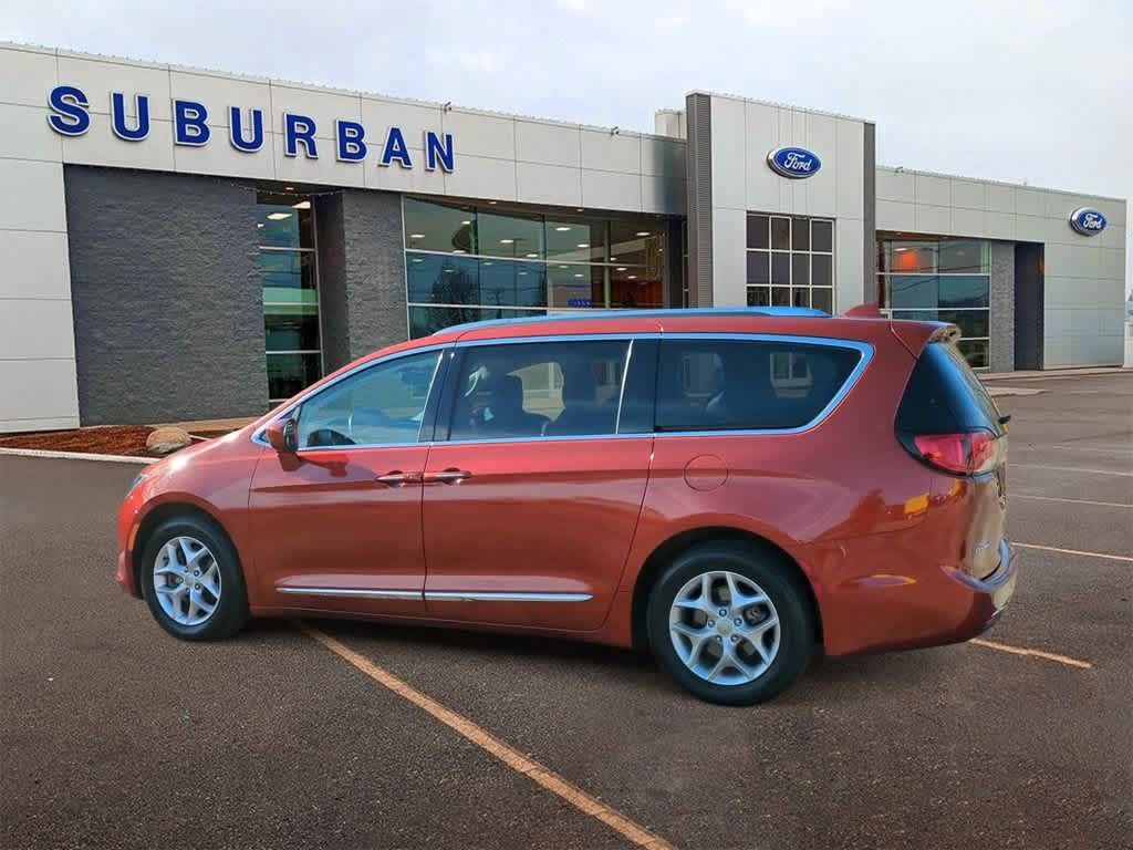 2018 Chrysler Pacifica Touring L Plus 6