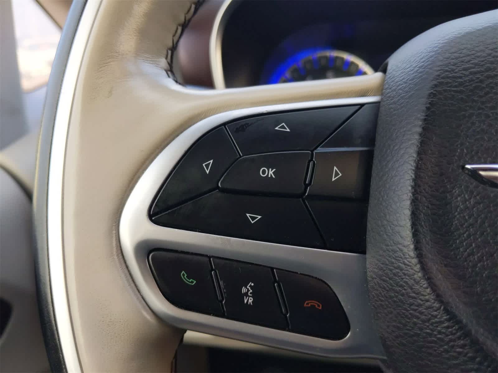 2019 Chrysler Pacifica Limited 24