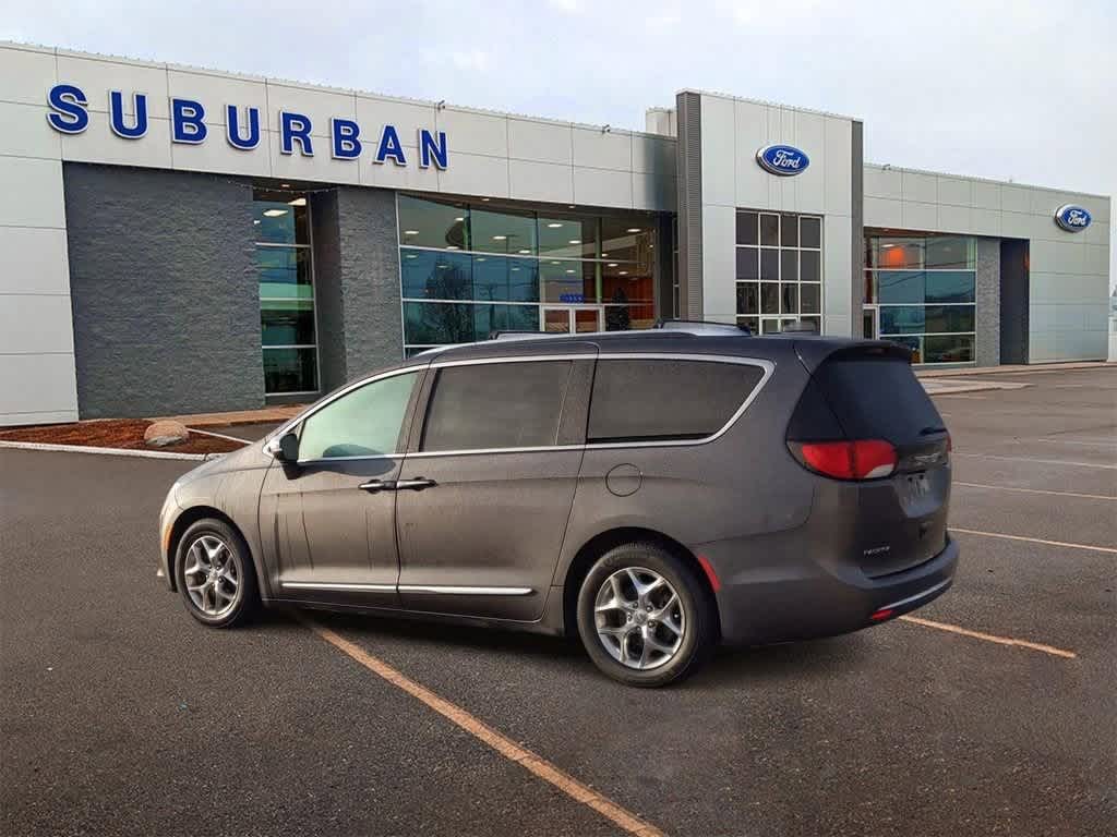 2019 Chrysler Pacifica Limited 6